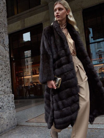 Шуба длинная из соболя черного