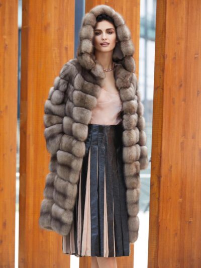 Шуба из соболя с капюшоном